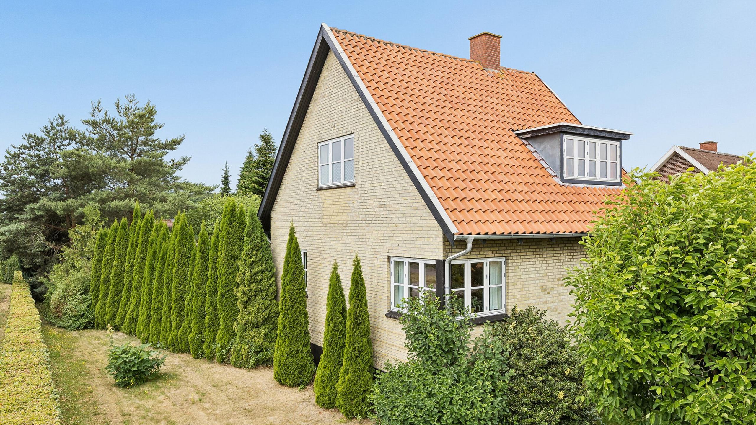 Villa på Hamborgskovvej 23 4800 Nykøbing F.