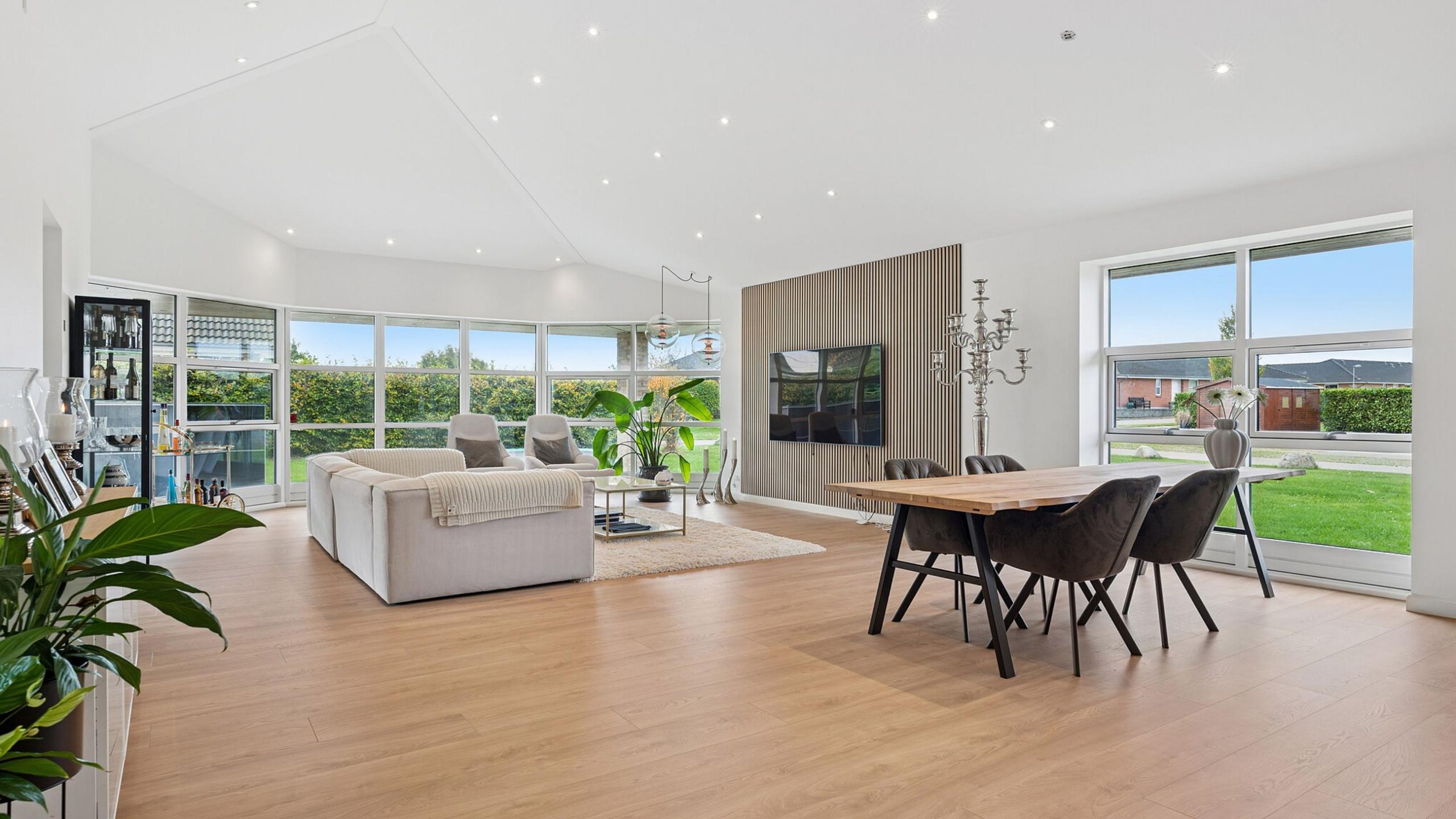 Villa på Guldnældevænget 84 4800 Nykøbing F.
