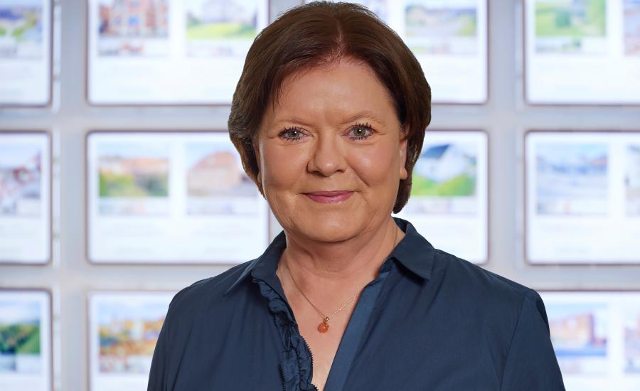 Anne - Ejendomsmægler John Ole